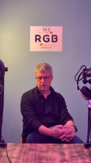 🌍✨ ESS Entreprise sur RGB 99.2 FM ✨🎙️
Découvrez l’émission présentée par Erik Lavarde de l’Agence Impakt, dédiée aux initiatives de l’économie sociale et solidaire du département 🤝🌱
📻 Diffusion :
🗓️ Le 4ème vendredi du mois
🕖 De 19h à 20h
🔁 Rediffusion :
🗓️ Le 2ème vendredi du mois
🕖 De 19h à 20h
📍 Sur RGB 99.2 FM
🌐 radiorgb.net
Réalisé par @nassim_allstar
#valdoise #cergypontoise #rgb99.2